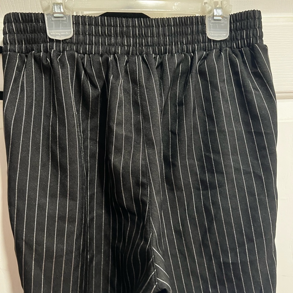 Black pin striped pants - Picture 6 of 8